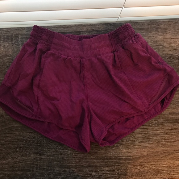 2 pairs lululemon hotty hot shorts - Picture 3 of 5